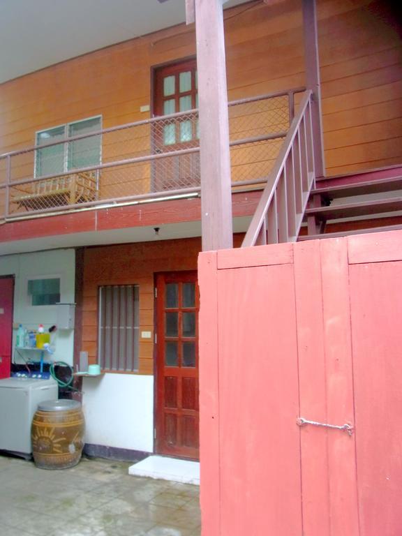 28 Rachabutr Hostel Ubon Ratchathani Habitación foto